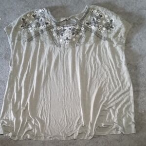 Torrid Olive Short Sleeve Top with Floral Accents